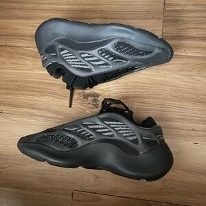 Yeezy 700 V3 'Dark Glow'